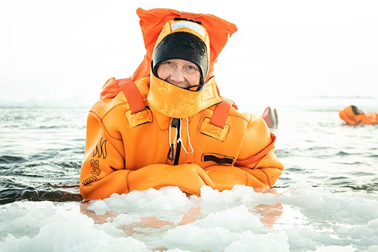 polar explorer icebreaker
